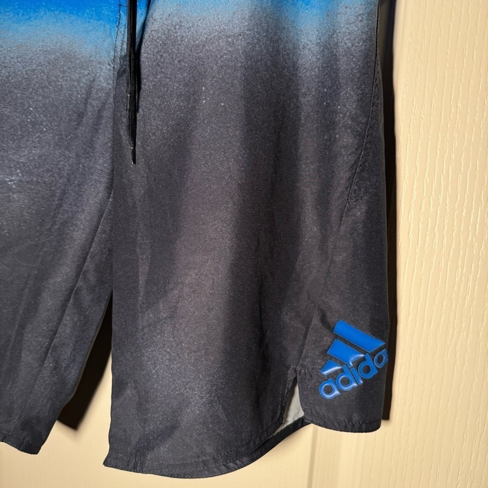 Adidas Fading Tech Board Shorts Size 32 - Picture 2 of 5